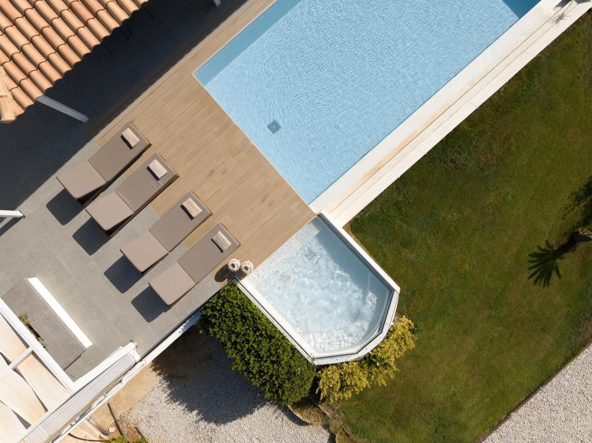 Alba Bianca Villa, Family Retreat With Heated Pool By Thinkvilla Hersonissos  Exteriör bild